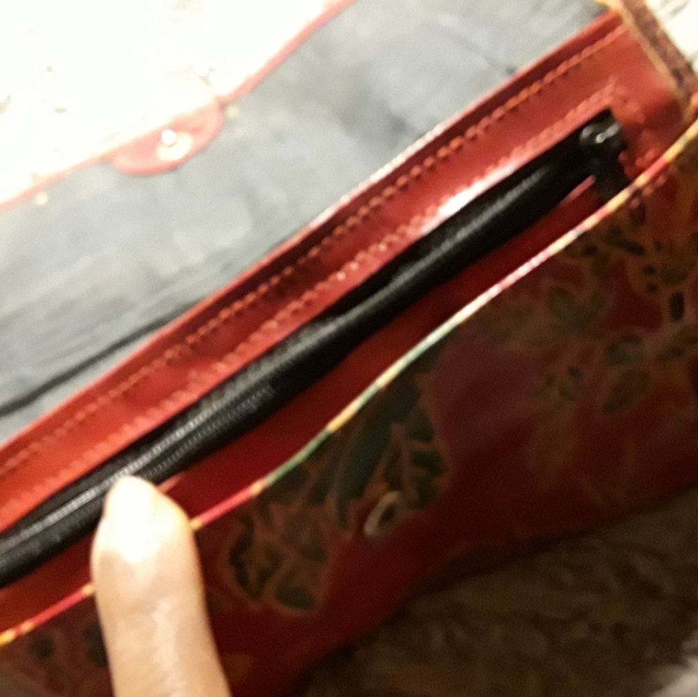 Wallet - Picture 2 of 5